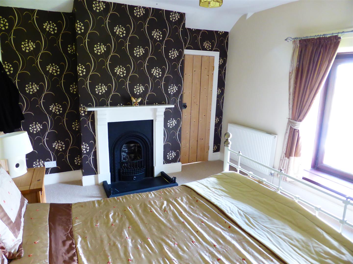 ANOTHER ROOM ASPECT